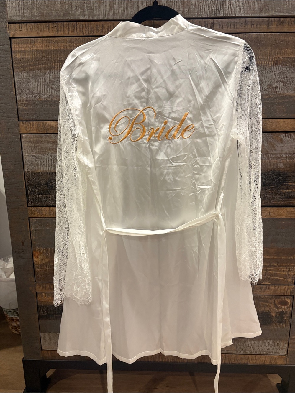 Bride Embroidered Satin & Lace Robe - White with Gold Script size small